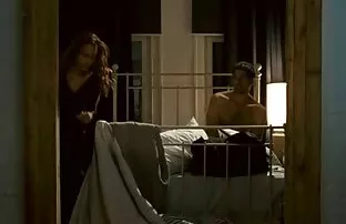 Նա ուղարկեց իր ամուսնուն, աշխատանքի համար, տեսանյութի համար, որտեղ նա masturbated իր անվճար հարկադիր պոռնո մատները.