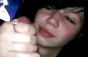 Տղան մի մեծ անդամ ոչնչացնում է երգը. մարդ պոռնո