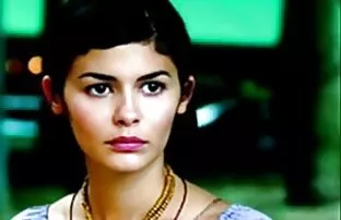 Քաղցր բանավոր սեքս երկու աղջիկների, ռուսական պոռնո կայքեր շիկահեր, ճաղատ տղայի հետ