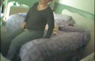 Փեսան մինետ Հարսը անվճար ասիական պոռնո եւ ունի իր pussy իր առաջին ամուսնական գիշերը.