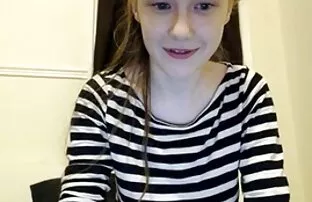 Ռուսական դոկտոր դայակ պոռնո սառեցված հավի բերանը.