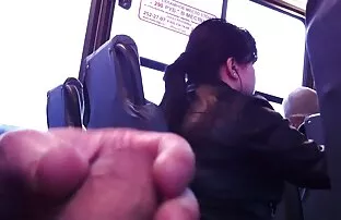 Ամենաակտիվ հասուն մարդիկ ստորջրյա պոռնո փորձում են բաժանել խայծը։