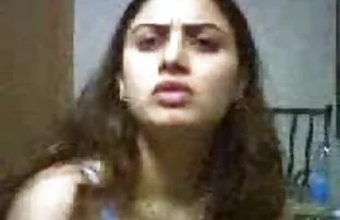 Վարպետ աղախին եւ հարվածել նրան դեմքը. տնային հասուն պոռնո