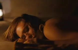 Զինվորները ցավոտ պոռնո ստիպված են եղել հրամանատարել ընկերներին եւ հերթով դնել նրան։