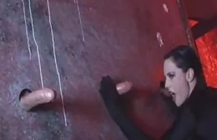 Որդին մերսում է աղջկան էշի, իսկ հետո անվճար սեքս նրան էշի.