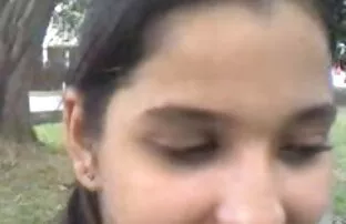 Աղջիկները Լեզուն հարվածում են ստրուկներին դեմքին, իսկ հետո սայրը փայլեցնում անգլերեն սեքս տեսանյութեր բեռնել է