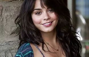 Տրանսվեստիտ Դասակարգել ըստ անունով ուրացող պոռնո տղայի Jamie Ֆրենչ ուտում սնունդ.