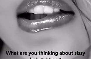 Երիտասարդ աղջիկը փնտրում է գեղարվեստական պոռնո եռյակում.