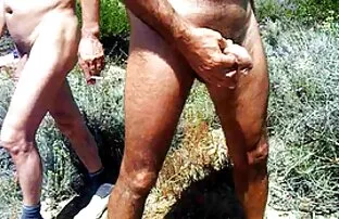 Մայրը Ակնոցներով ծաղրում է ինձ ամաչկոտ որդուն սեքսի մասին Լուսանկարը գեյ պոռնո