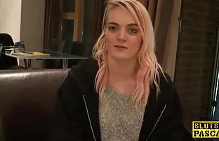 Ապա նա իր մատները իր pussy. գեյ սեքս պոռնո աստղ