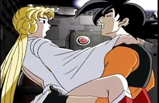 Կուսակցությունը արագ վերածվեց եռյակի։ պոռնո հոլովակներ