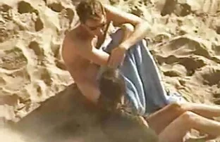 Կնոջ անվճար կոպիտ պոռնո փոխանակում ամուսնու աչքի առաջ